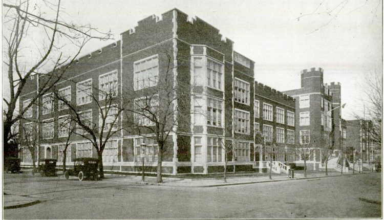 Dunbar_High_School_1917